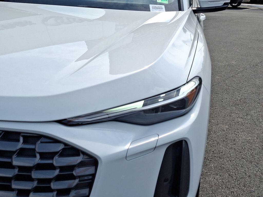 new 2025 Audi Q5 car, priced at $61,390