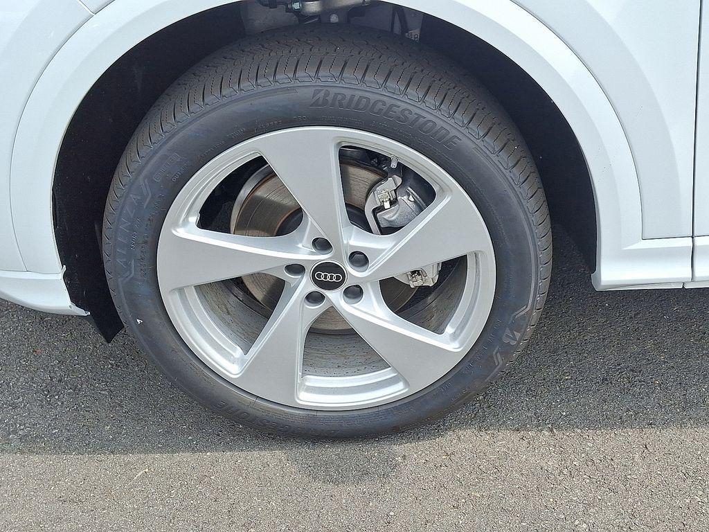 new 2025 Audi Q5 car, priced at $61,390