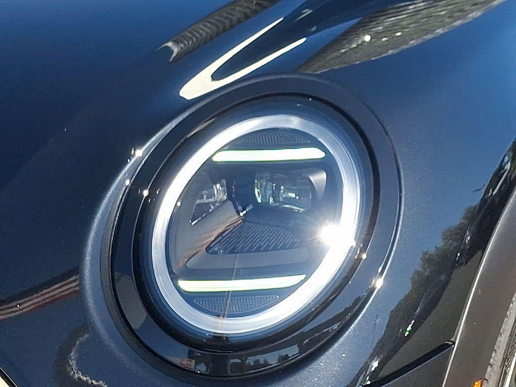 used 2025 MINI Hardtop car, priced at $27,420