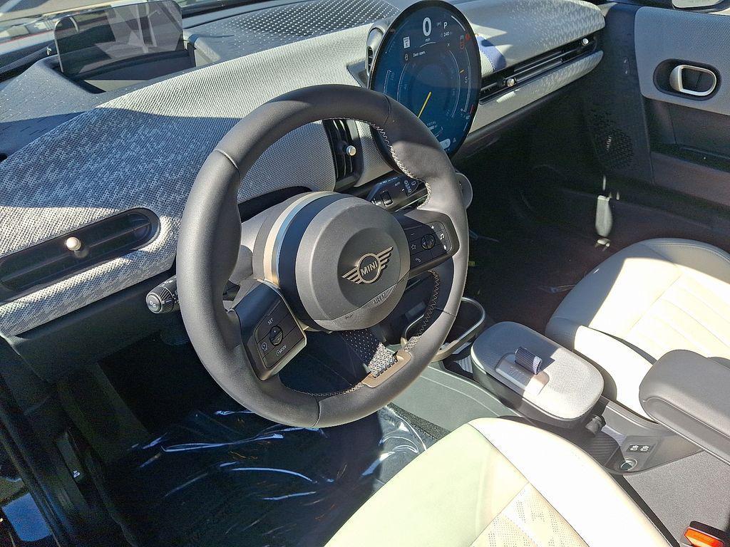 used 2025 MINI Hardtop car, priced at $27,420