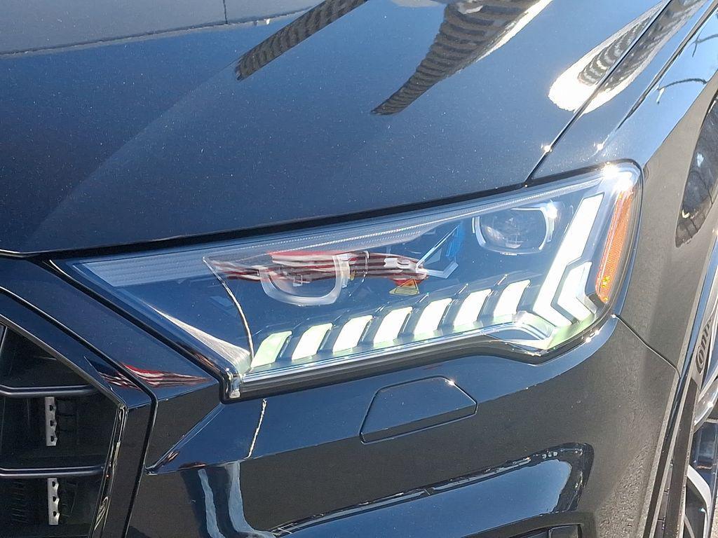 used 2024 Audi SQ7 car, priced at $89,997