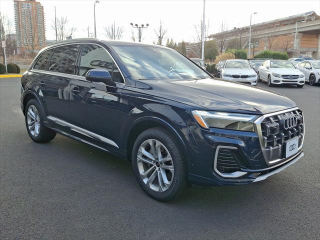 new 2025 Audi Q7 car, priced at $68,050