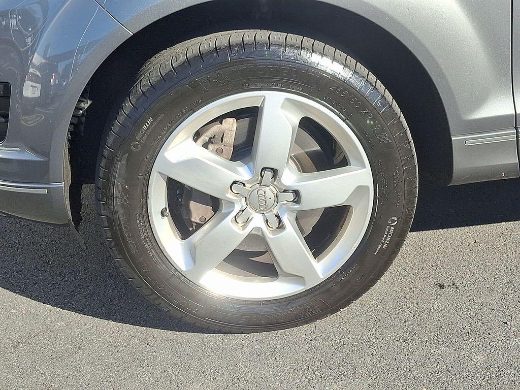 used 2015 Audi Q7 car, priced at $9,692