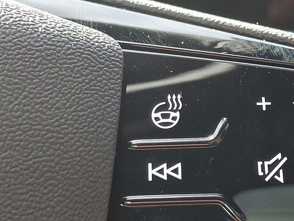 new 2025 Audi SQ5 car, priced at $75,065