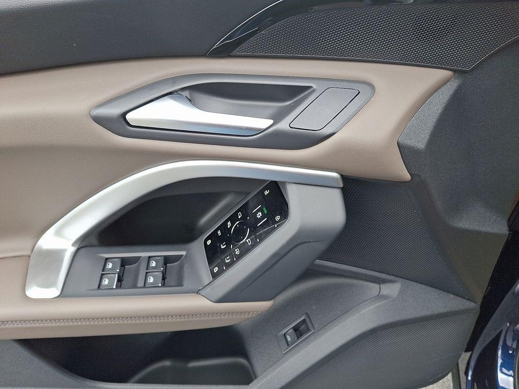 new 2025 Audi Q5 car, priced at $58,100