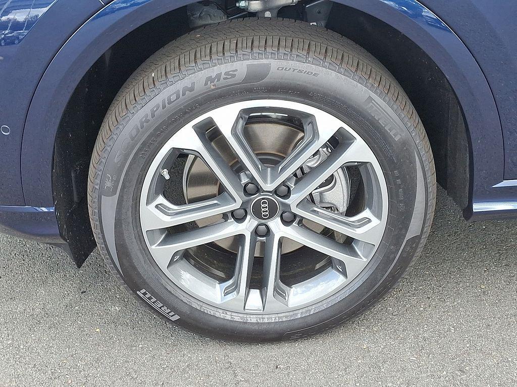 new 2025 Audi Q5 car, priced at $58,100