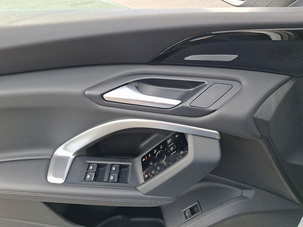 new 2025 Audi Q5 car, priced at $64,050