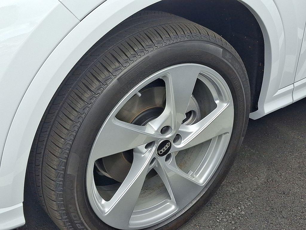 new 2025 Audi Q5 car, priced at $64,050