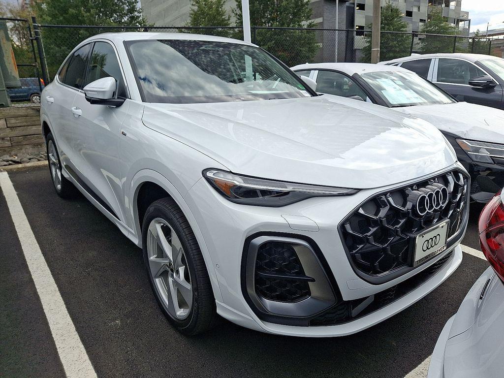 new 2025 Audi Q5 car, priced at $64,050