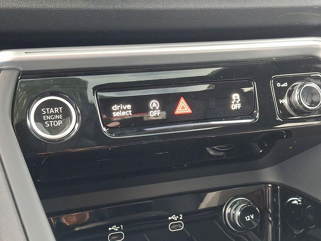 new 2025 Audi Q5 car, priced at $64,050