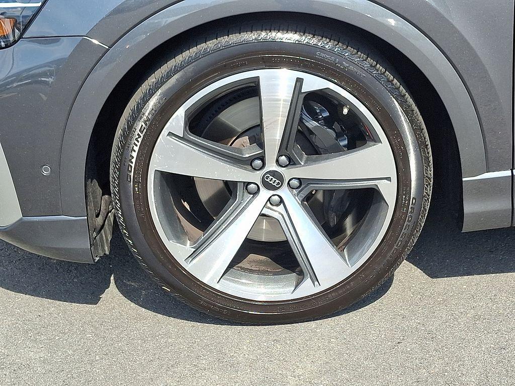 used 2024 Audi SQ8 car, priced at $85,684