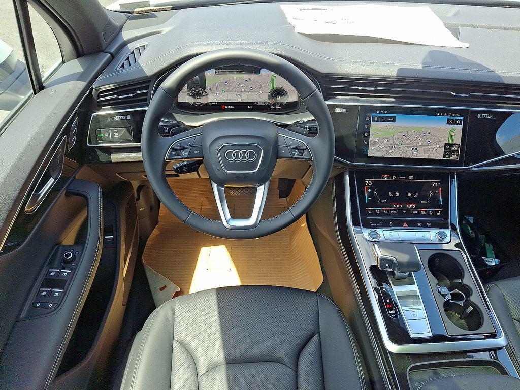 new 2025 Audi Q7 car, priced at $76,350