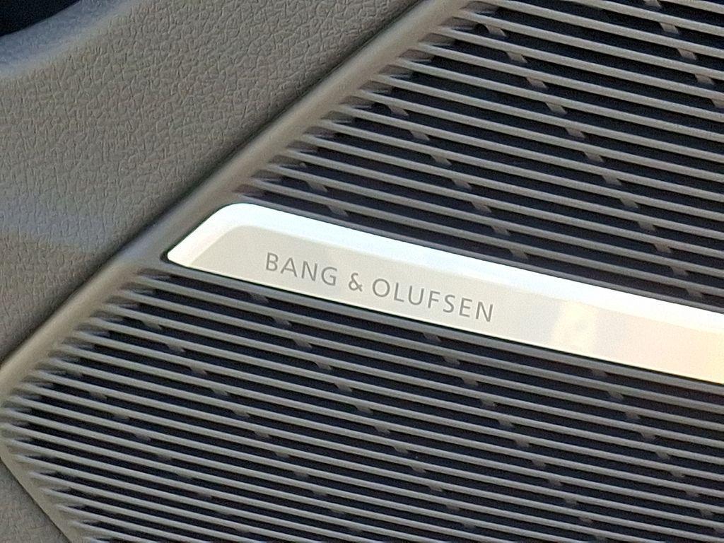 new 2025 Audi Q7 car, priced at $76,350