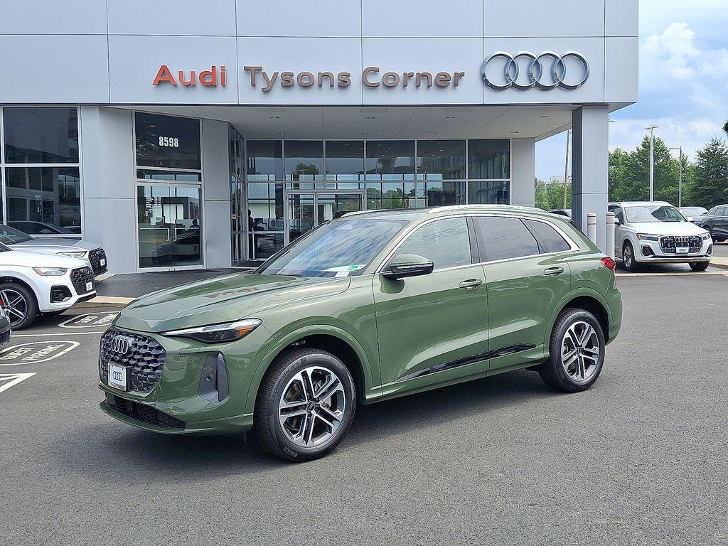 new 2025 Audi Q5 car, priced at $60,060