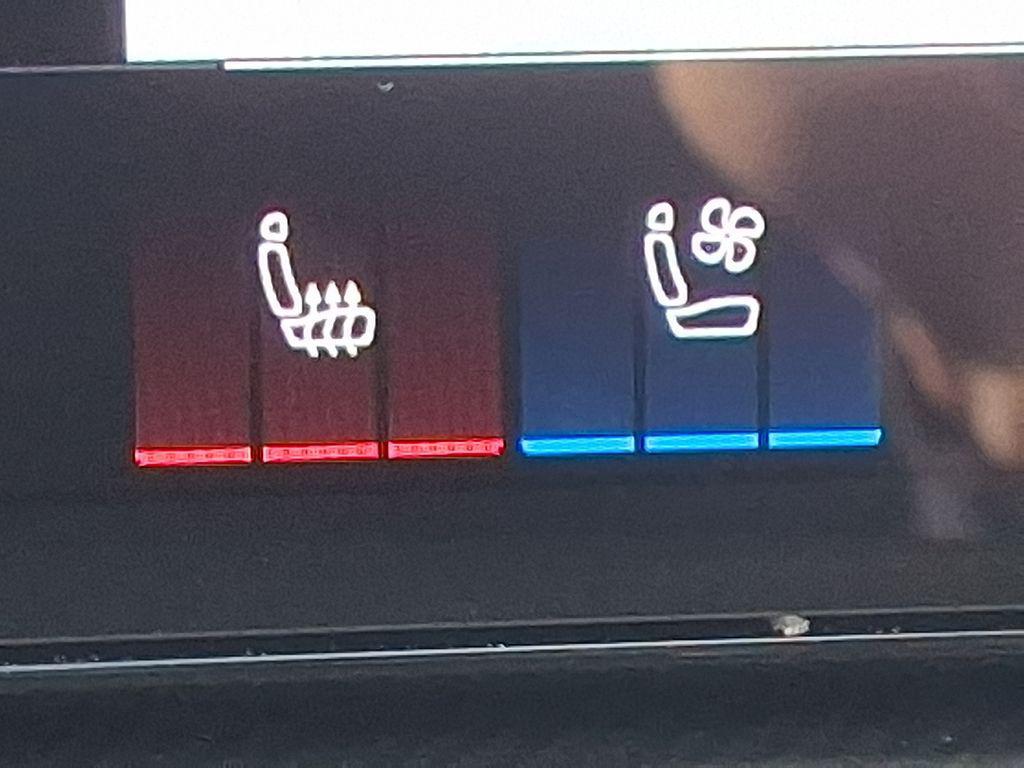 new 2025 Audi SQ5 car, priced at $77,515