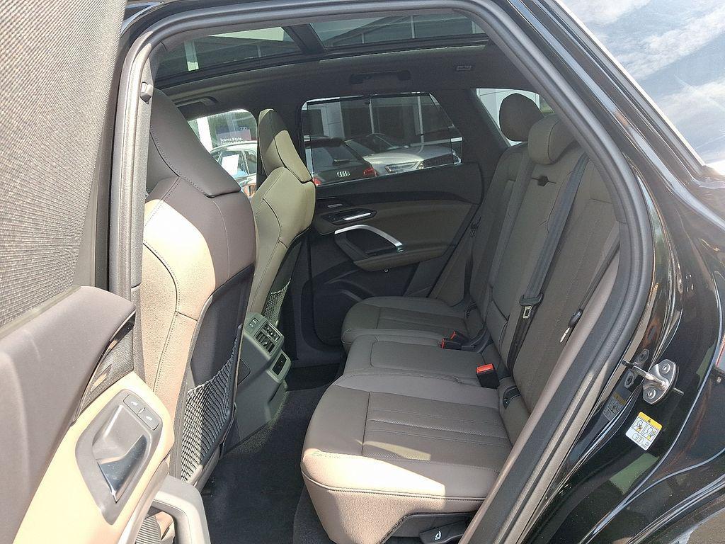 new 2025 Audi Q5 car, priced at $61,300