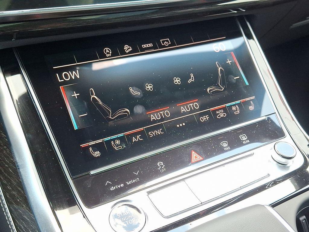 new 2025 Audi Q7 car, priced at $77,580