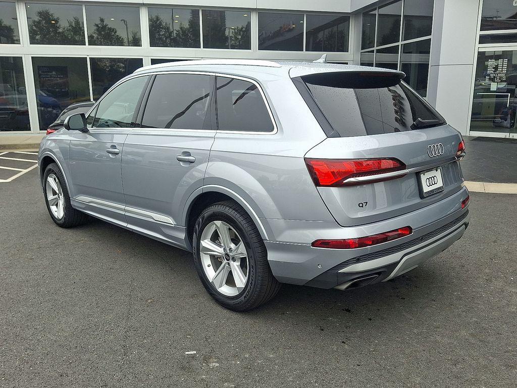 used 2025 Audi Q7 car, priced at $53,820