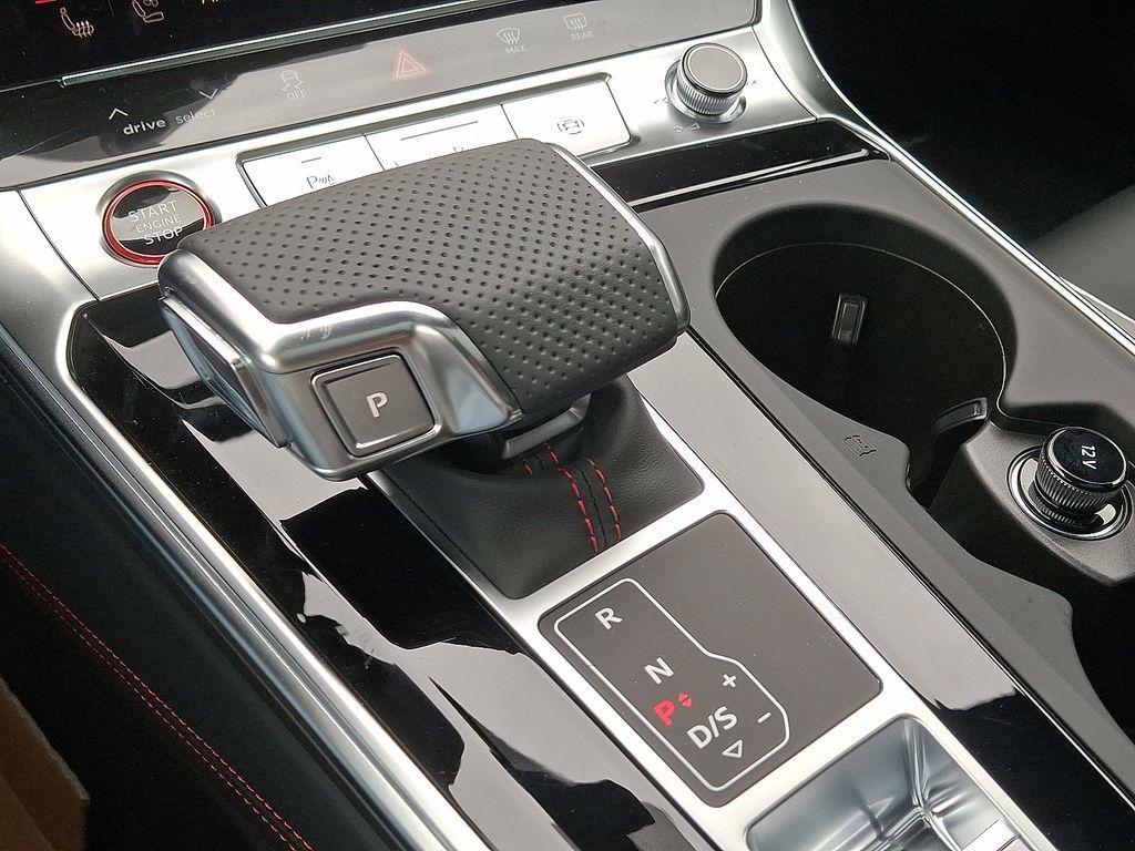 new 2026 Audi RS 6 Avant car, priced at $148,295