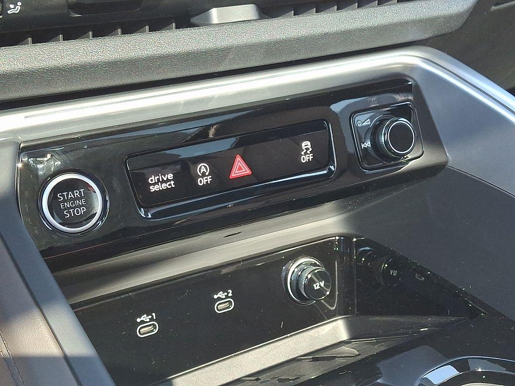 new 2025 Audi Q5 car, priced at $61,950