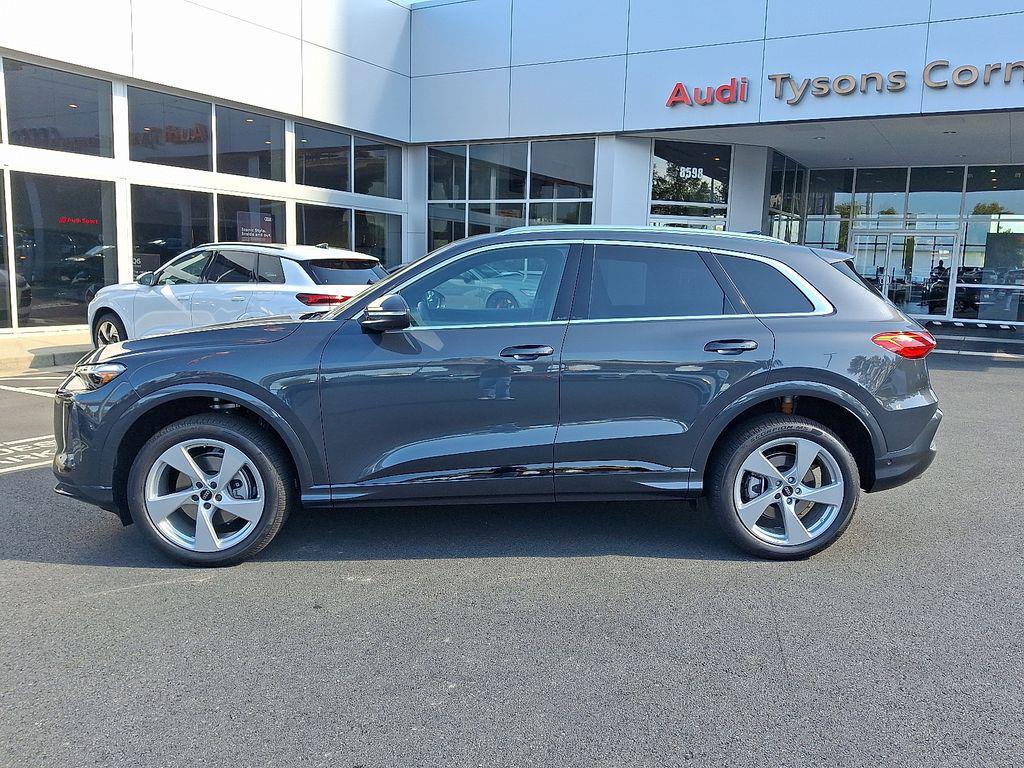 new 2025 Audi Q5 car, priced at $61,950