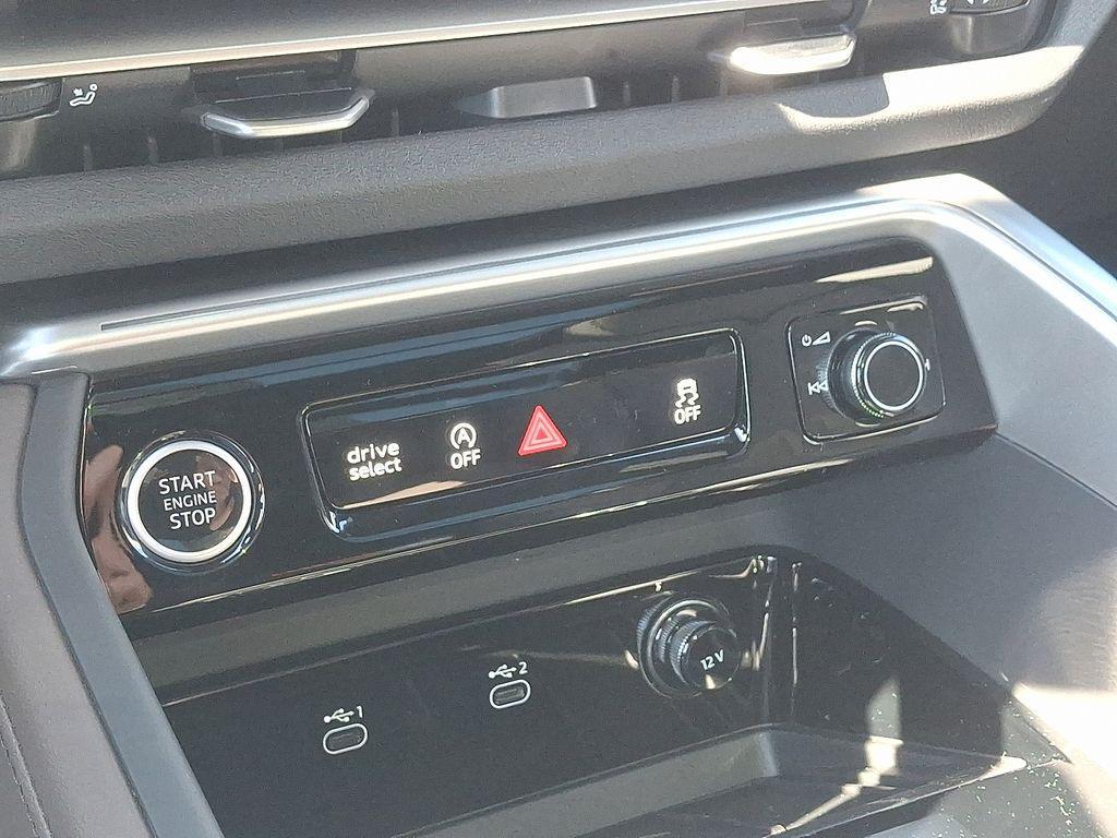 new 2025 Audi Q5 car, priced at $63,400