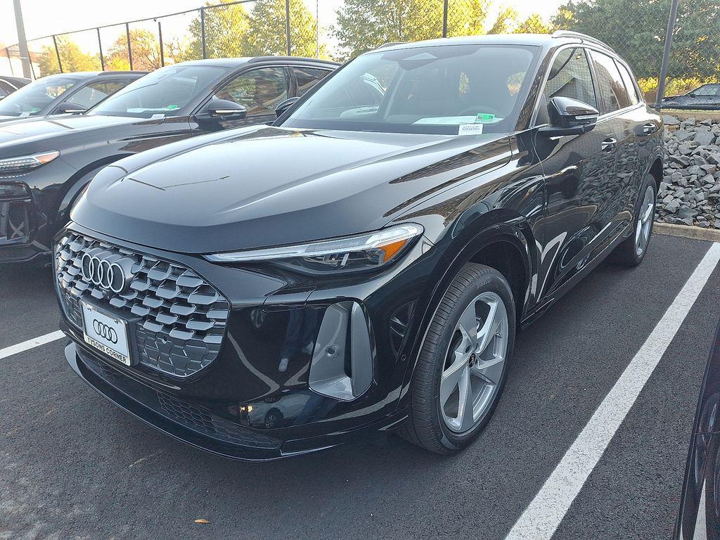 new 2025 Audi Q5 car, priced at $61,950