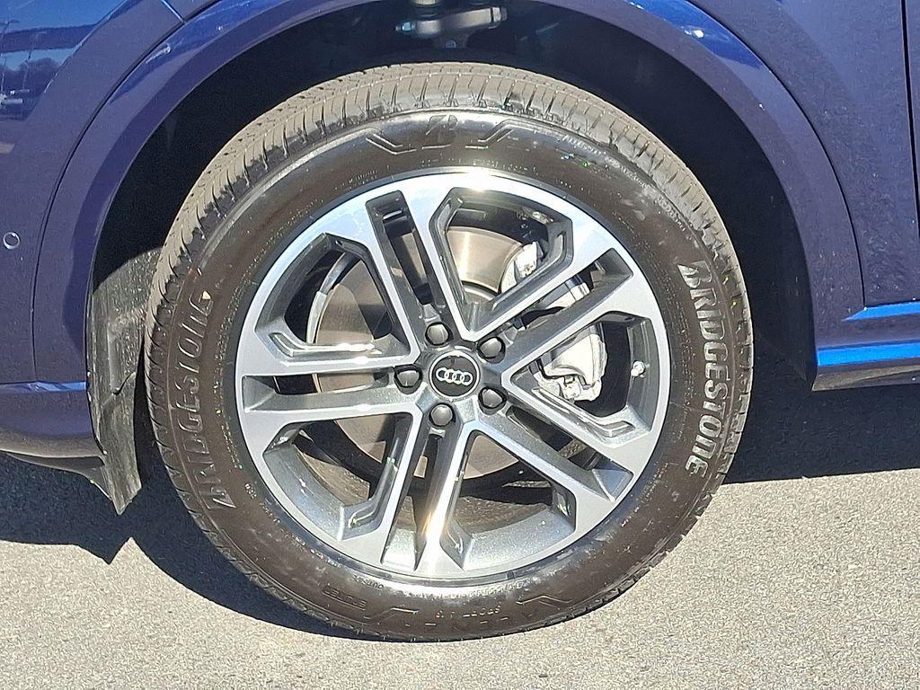 new 2025 Audi Q5 car, priced at $57,660
