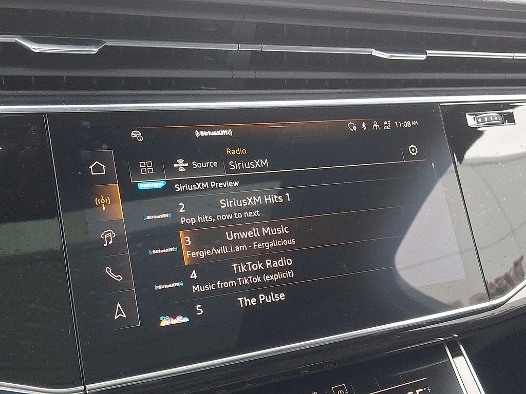 new 2026 Audi Q7 car, priced at $78,140