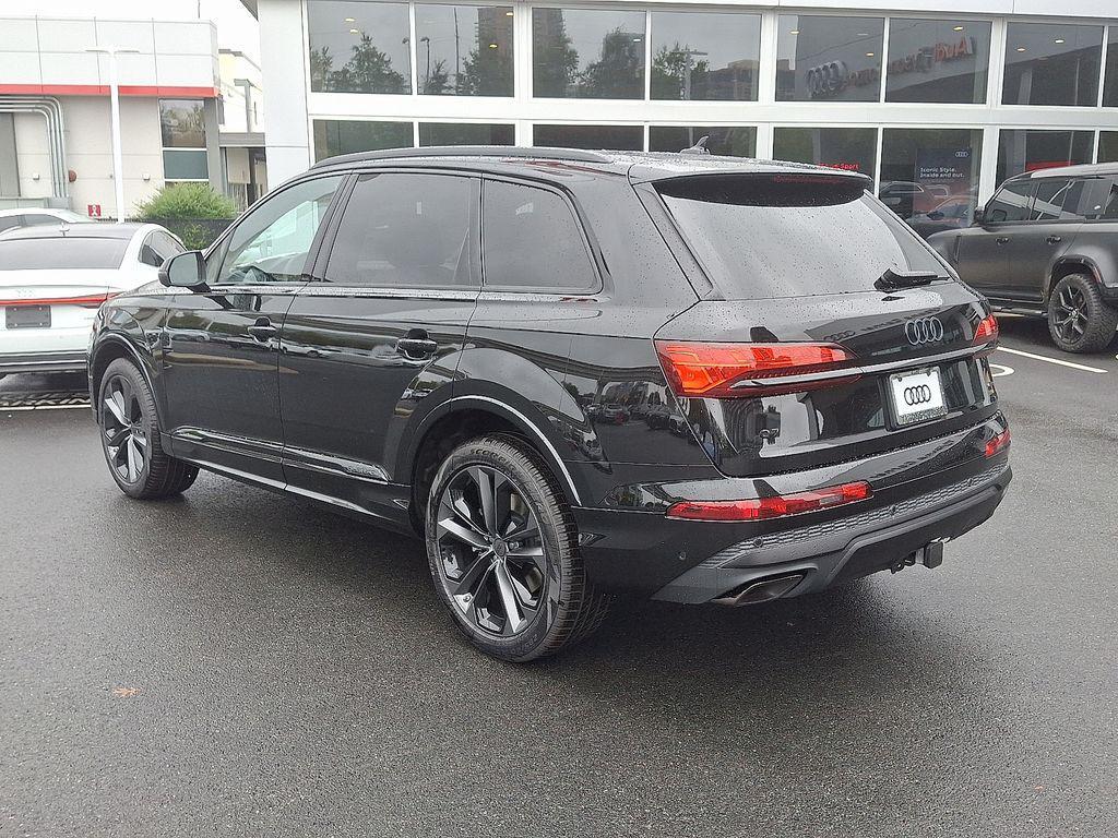 new 2026 Audi Q7 car, priced at $78,140