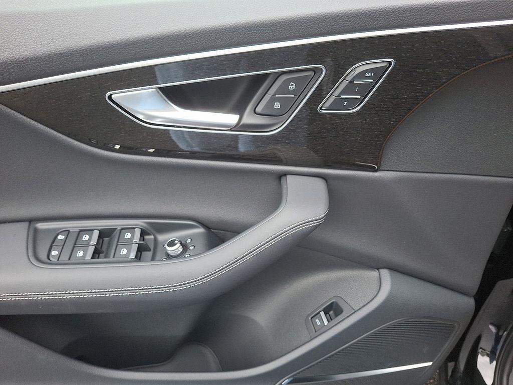 new 2026 Audi Q7 car, priced at $78,140