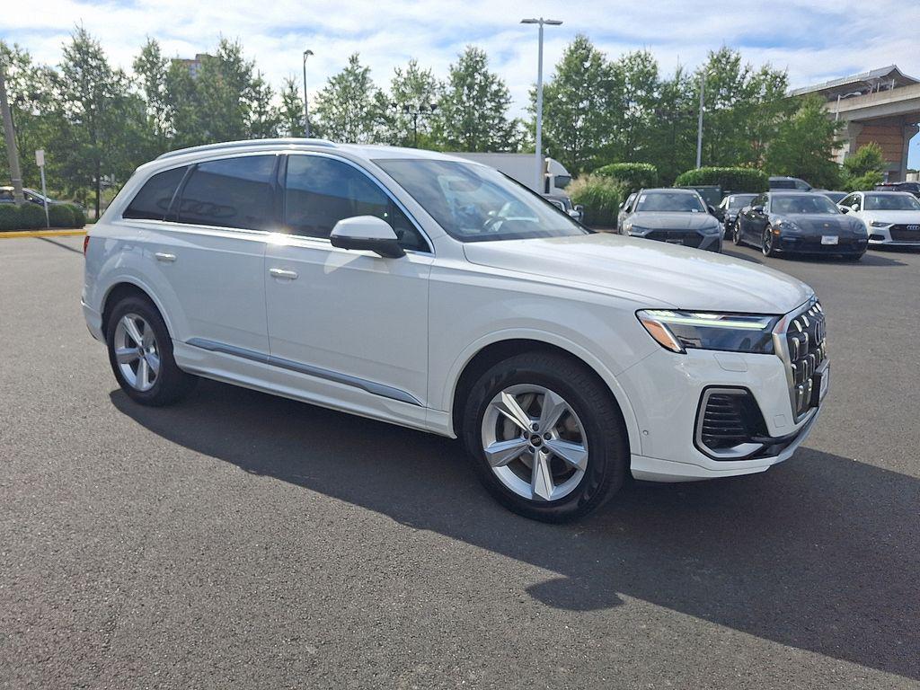 used 2025 Audi Q7 car, priced at $54,400