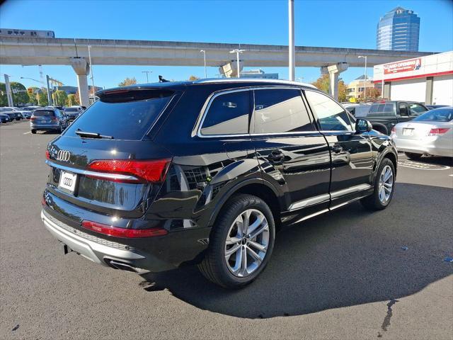 new 2025 Audi Q7 car, priced at $75,800