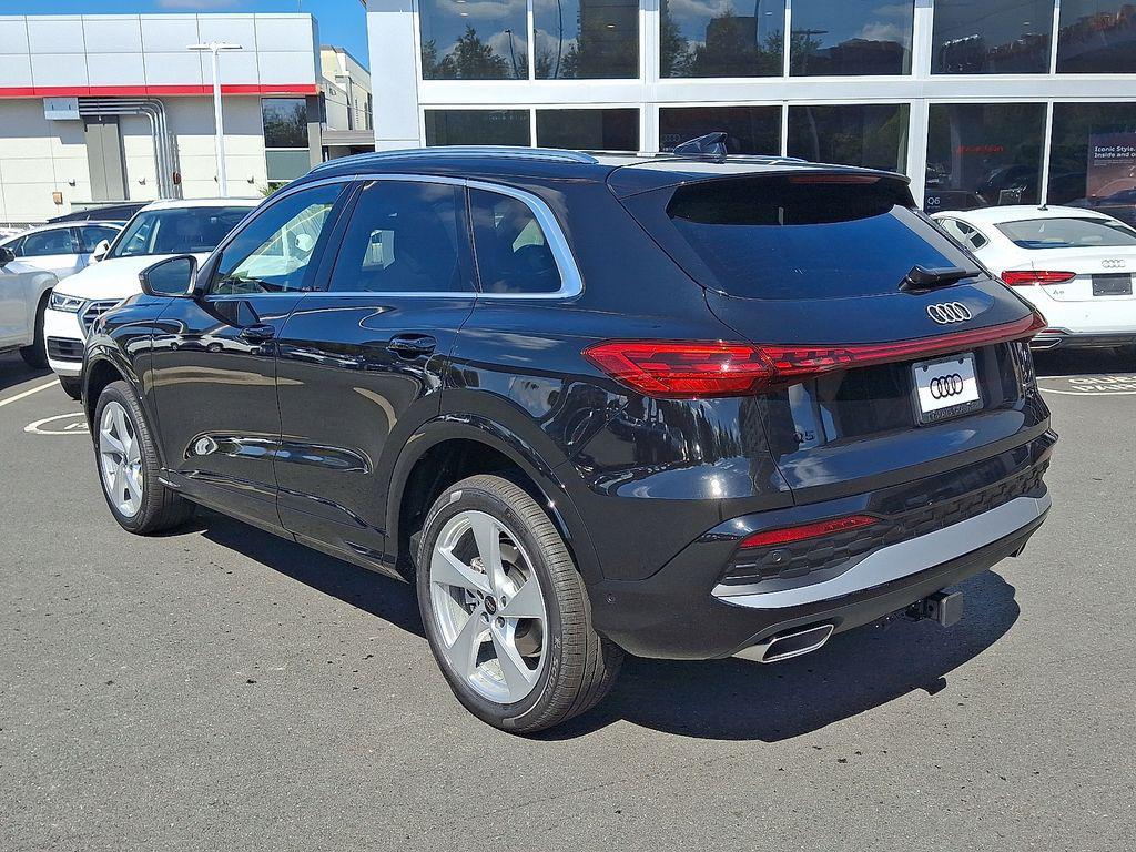 new 2025 Audi Q5 car, priced at $61,950