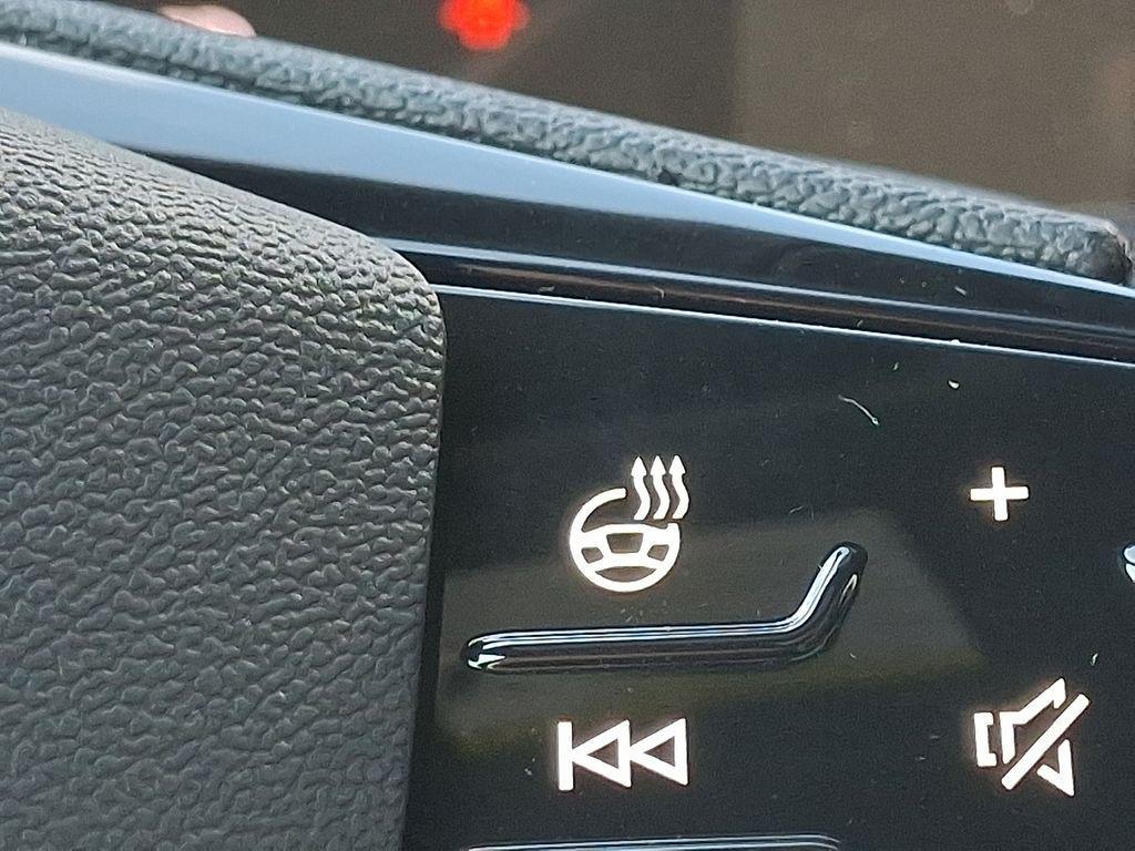 new 2025 Audi Q5 car, priced at $61,950