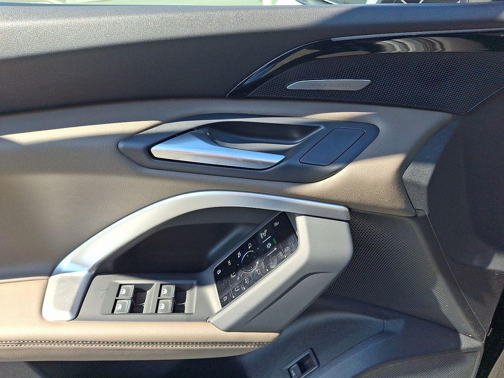 new 2025 Audi Q5 car, priced at $61,950