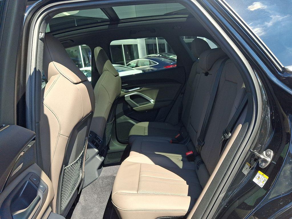 new 2025 Audi Q5 car, priced at $61,950