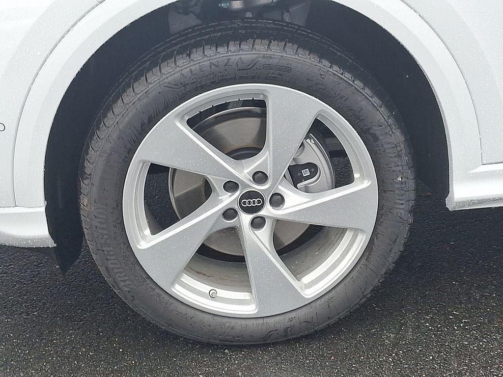 new 2025 Audi Q5 car, priced at $61,300