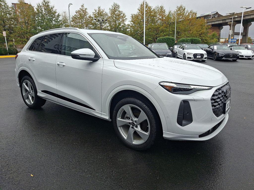 new 2025 Audi Q5 car, priced at $61,300