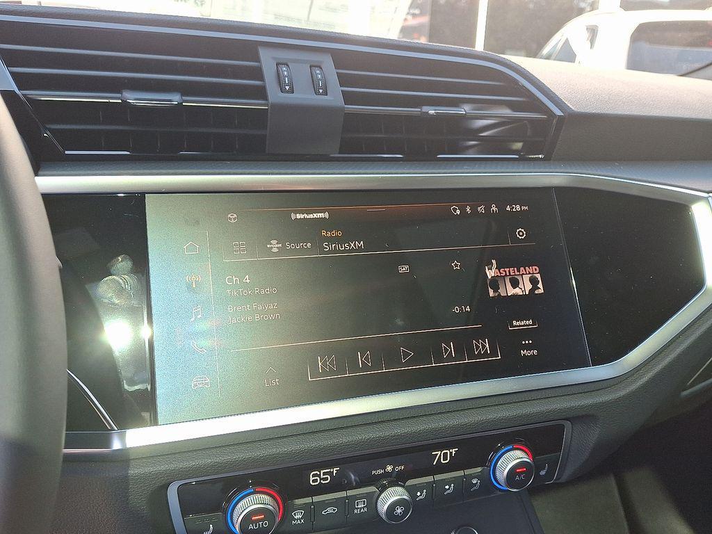 new 2025 Audi Q3 car