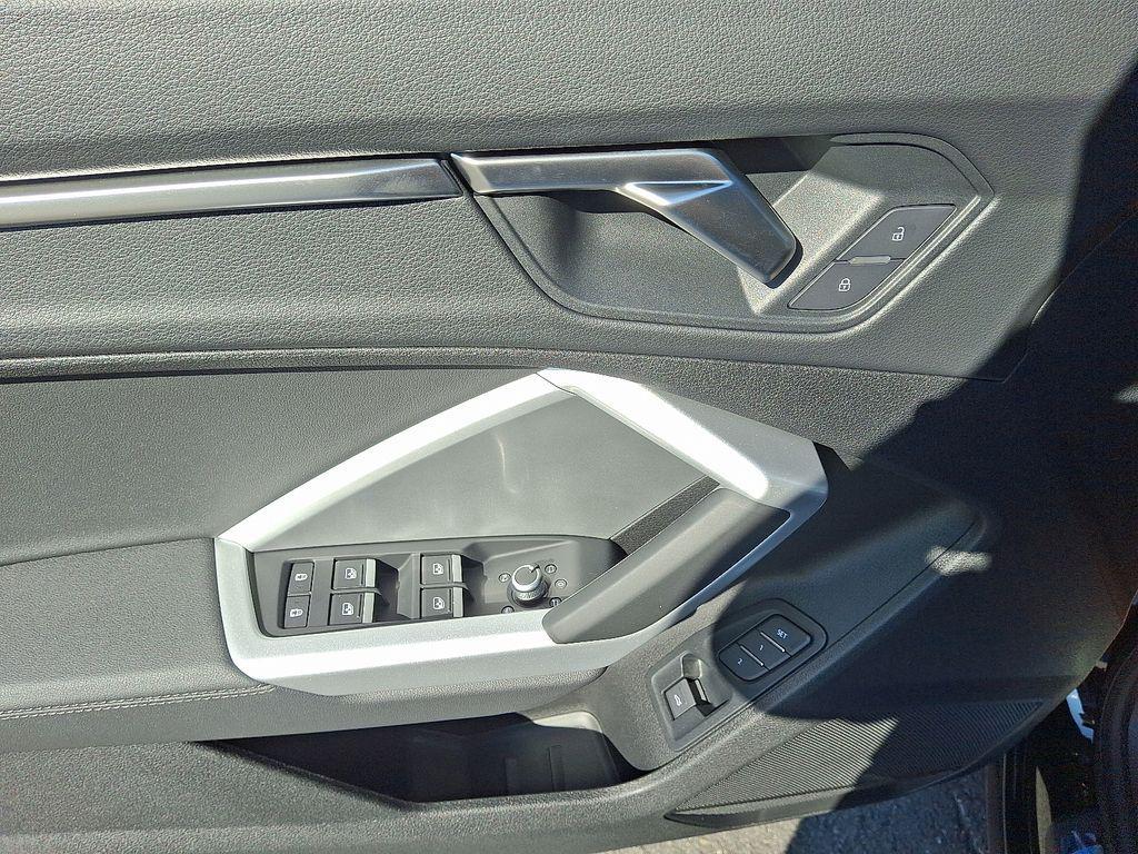 new 2025 Audi Q3 car