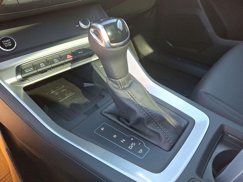 new 2025 Audi Q3 car