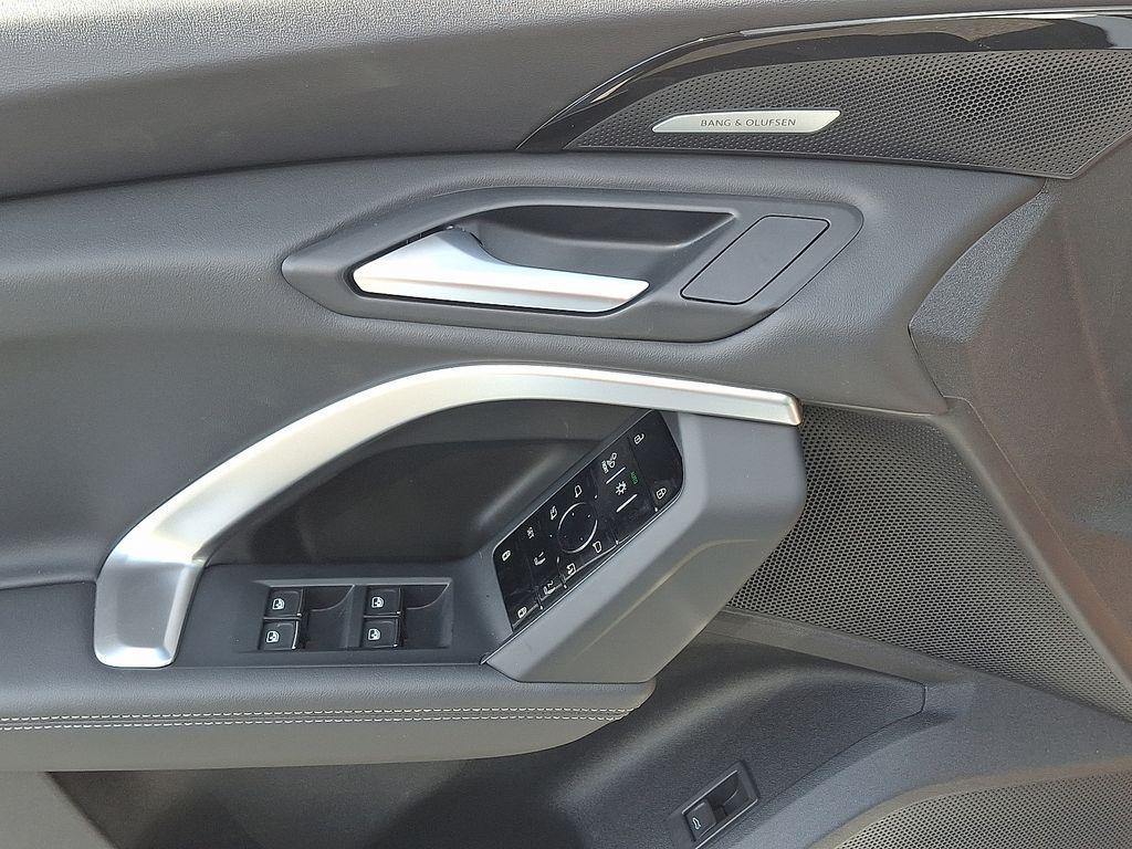 new 2025 Audi Q5 car, priced at $61,950