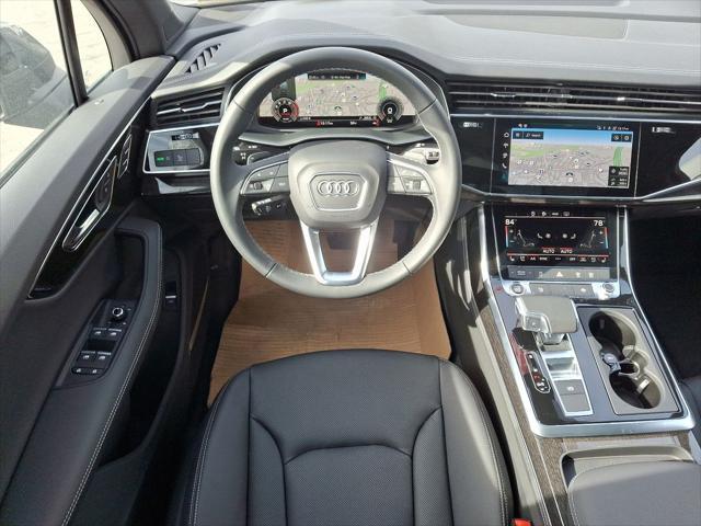 new 2025 Audi Q7 car, priced at $77,880