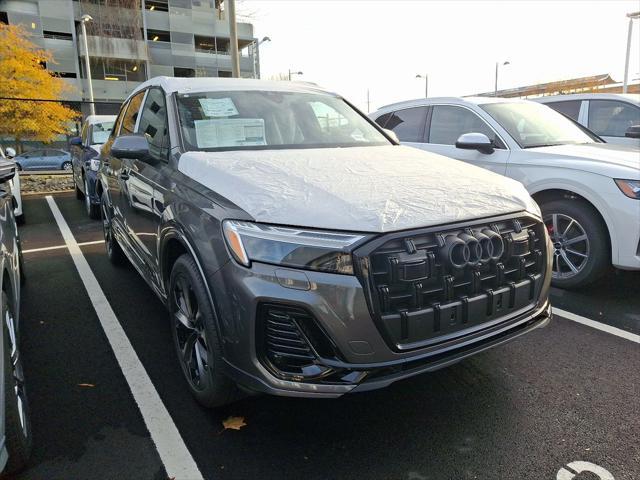 new 2025 Audi Q7 car, priced at $77,880