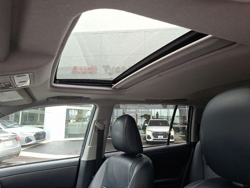 used 2013 Toyota Highlander car, priced at $8,998