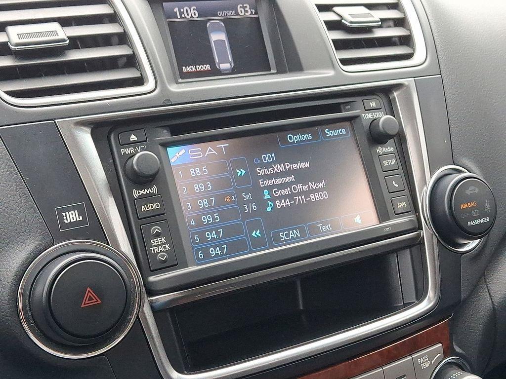 used 2013 Toyota Highlander car, priced at $8,998