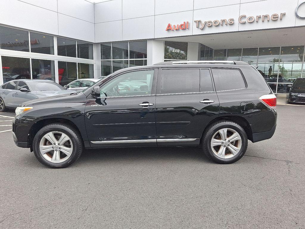 used 2013 Toyota Highlander car, priced at $8,998