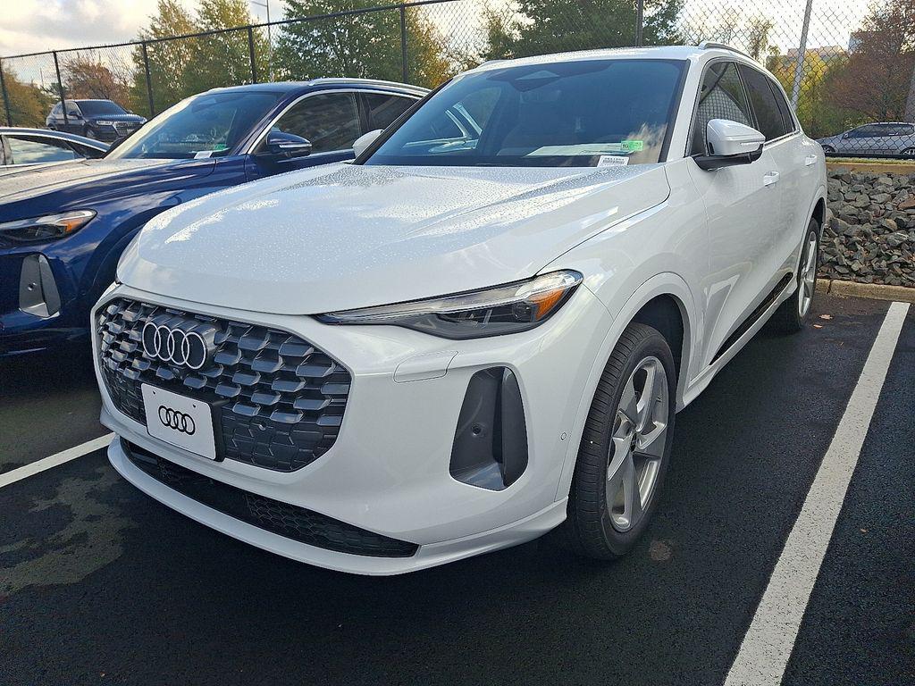 new 2025 Audi Q5 car, priced at $61,950