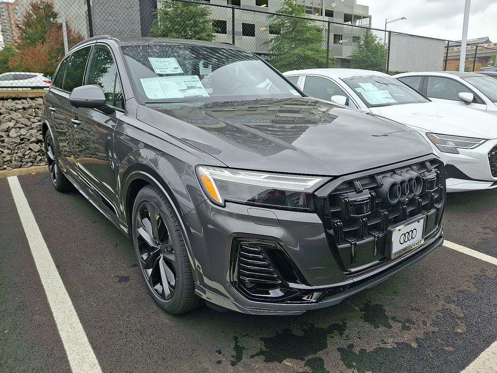 new 2026 Audi Q7 car, priced at $78,295